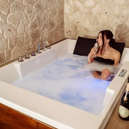 Dimore Piazza Vecchia Wellness 4*